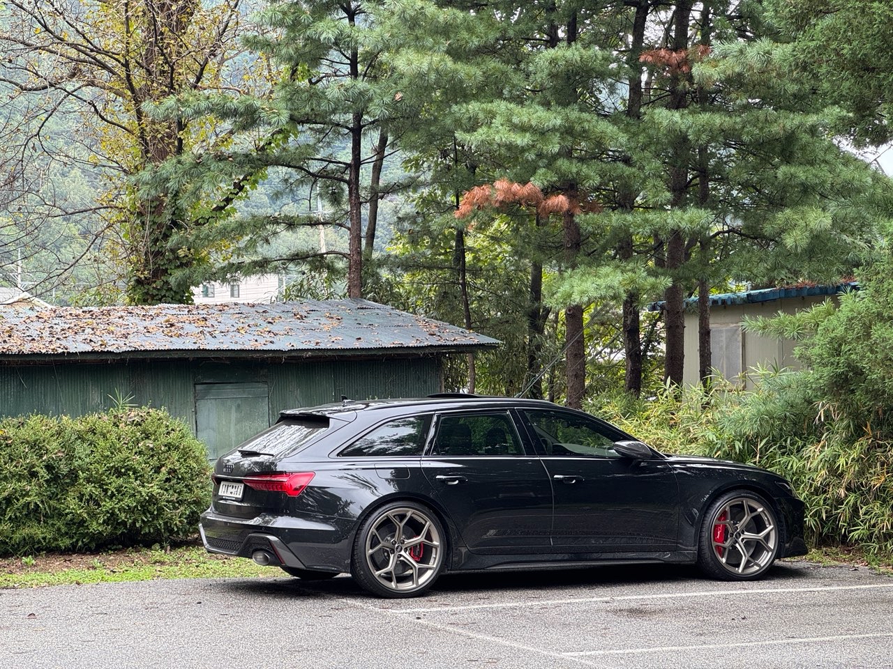 아우디 RS6 아반트 퍼포먼스 썸네일 이미지