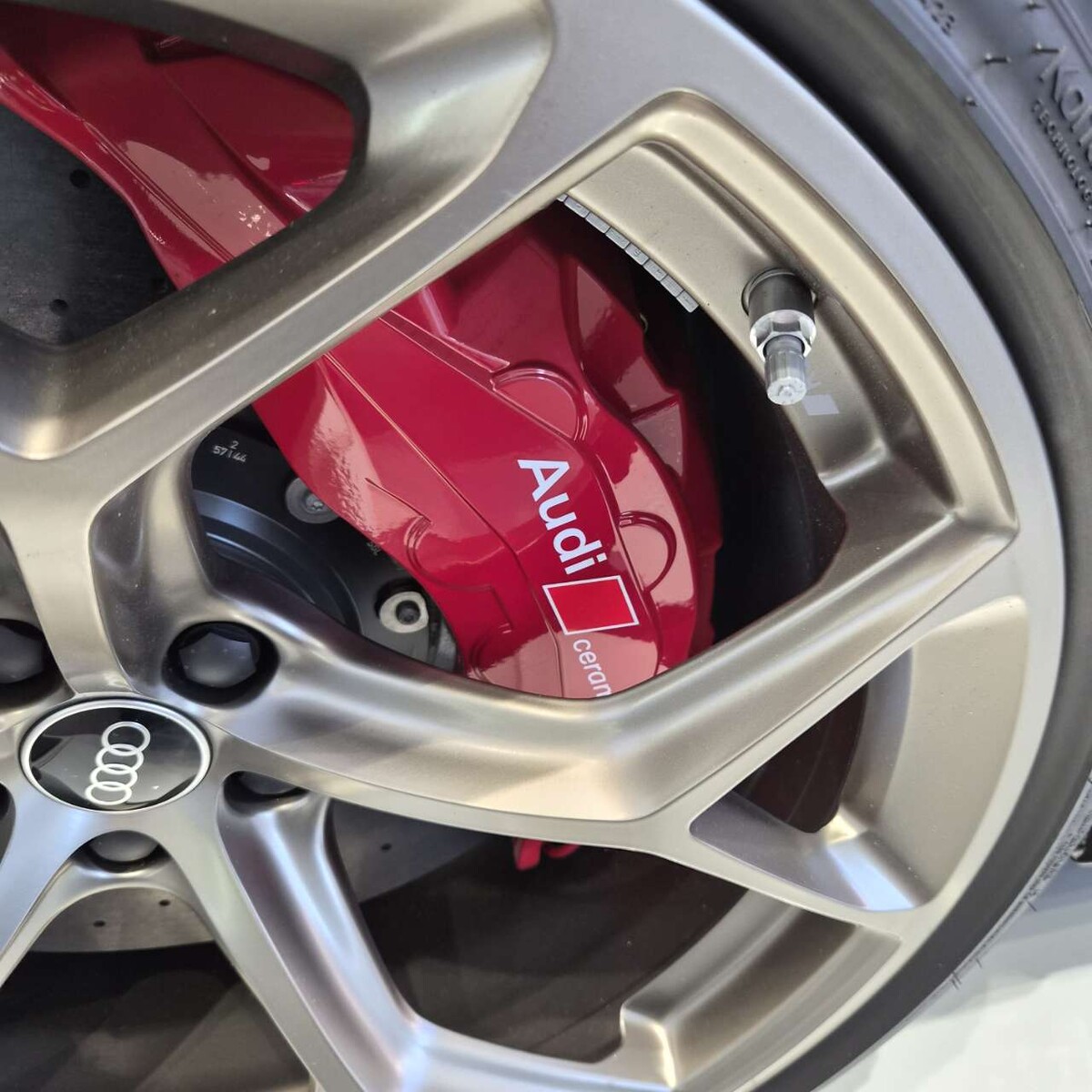 기존 이트론GT 오너의 신형 RS이트론GT 시승기 썸네일