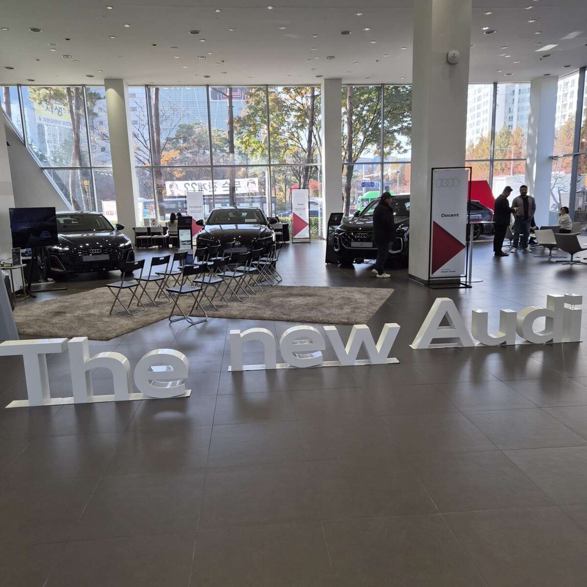 기존 이트론GT 오너의 신형 RS이트론GT 시승기 썸네일