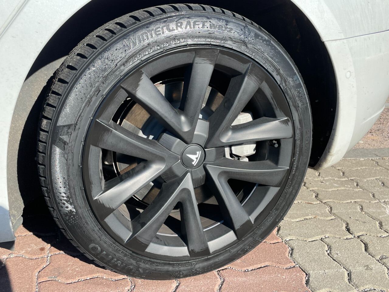 매번 윈터타이어 교환 귀찮네요..ㅎ 게시글 썸네일