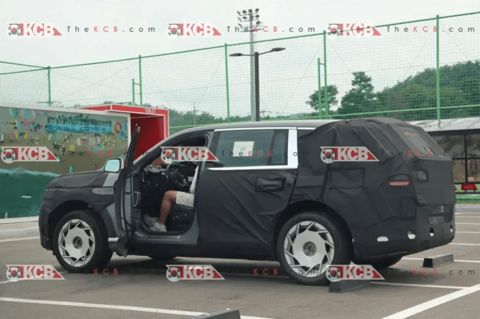 제네시스 gv90 떡밥 슬슬 풀리네요 (실내 조금 유출) 썸네일