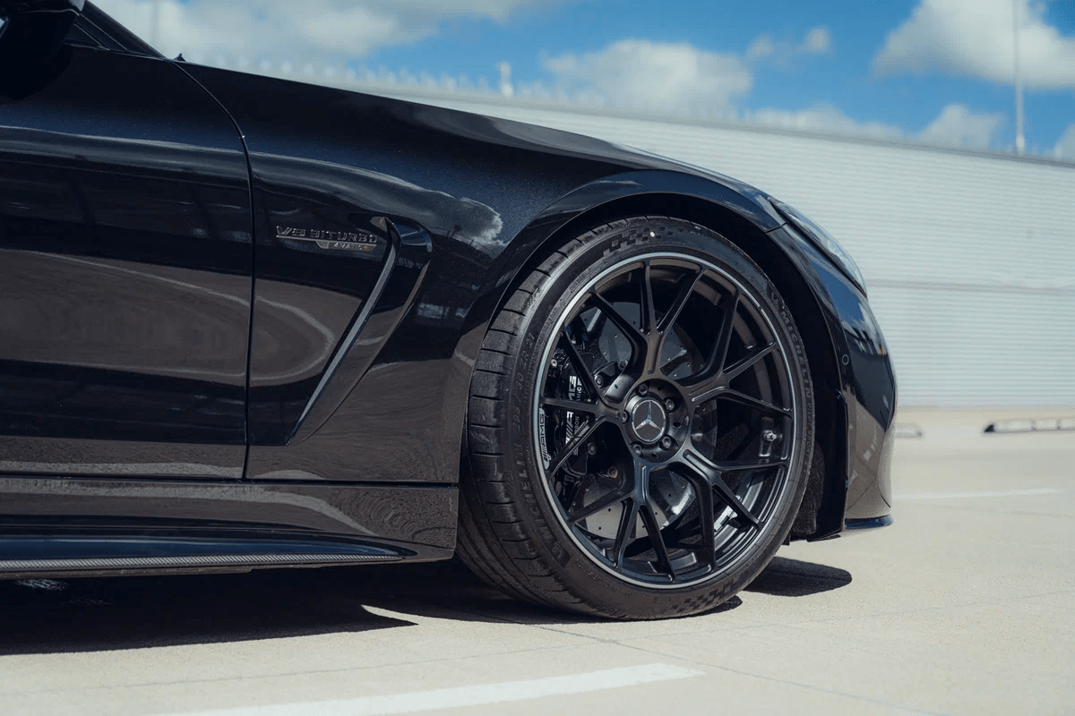 [신차사진] 메르세데스 벤츠 AMG GT 63 프로 썸네일