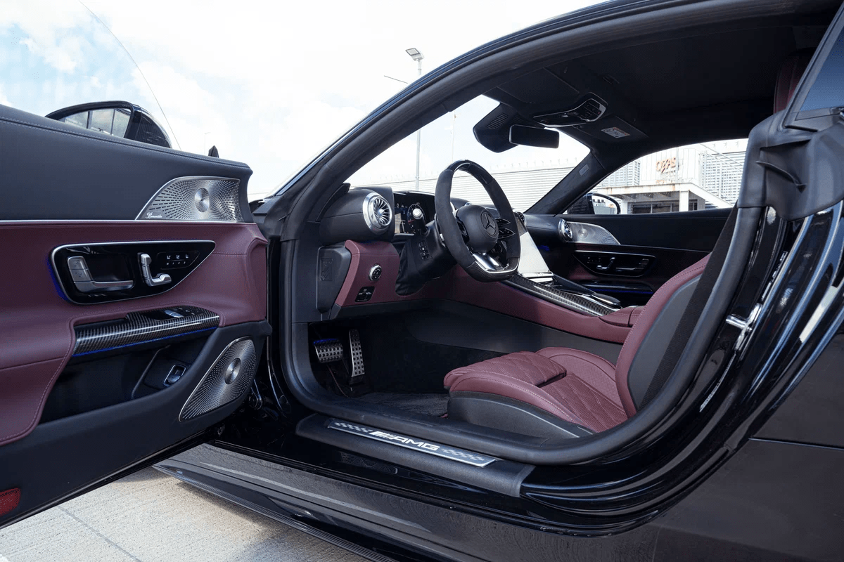 [신차사진] 메르세데스 벤츠 AMG GT 63 프로 썸네일