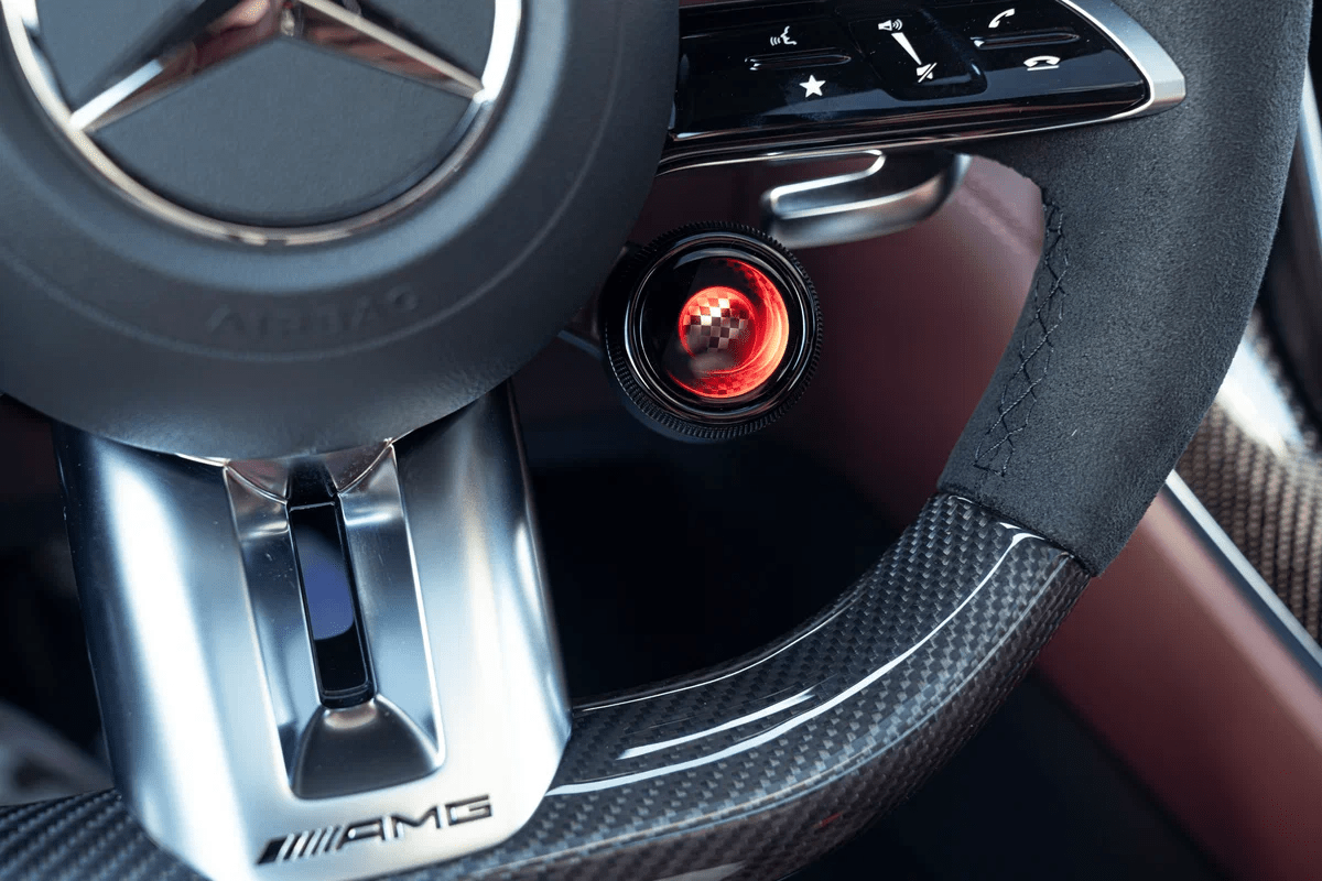 [신차사진] 메르세데스 벤츠 AMG GT 63 프로 썸네일