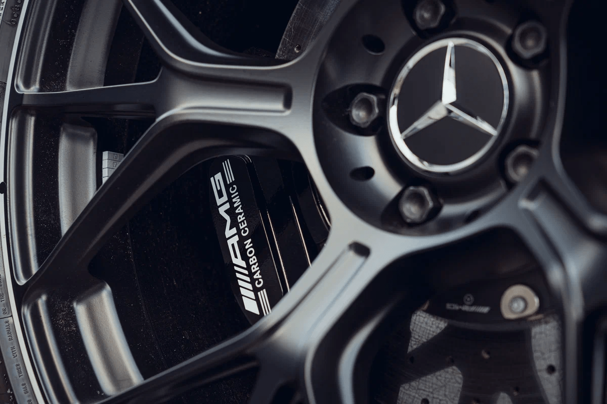 [신차사진] 메르세데스 벤츠 AMG GT 63 프로 썸네일