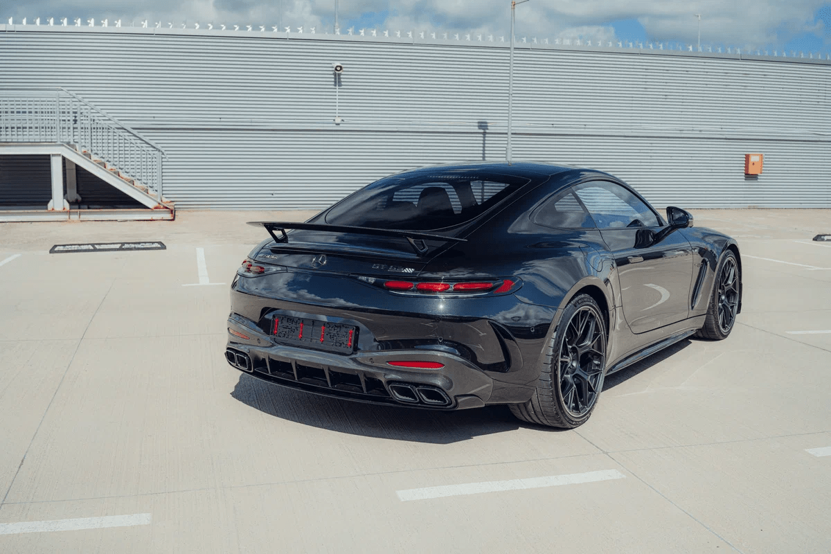 [신차사진] 메르세데스 벤츠 AMG GT 63 프로 썸네일