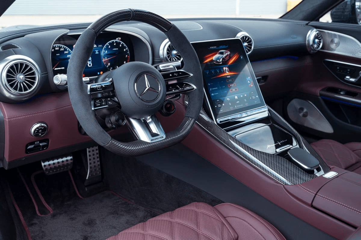 [신차사진] 메르세데스 벤츠 AMG GT 63 프로 썸네일