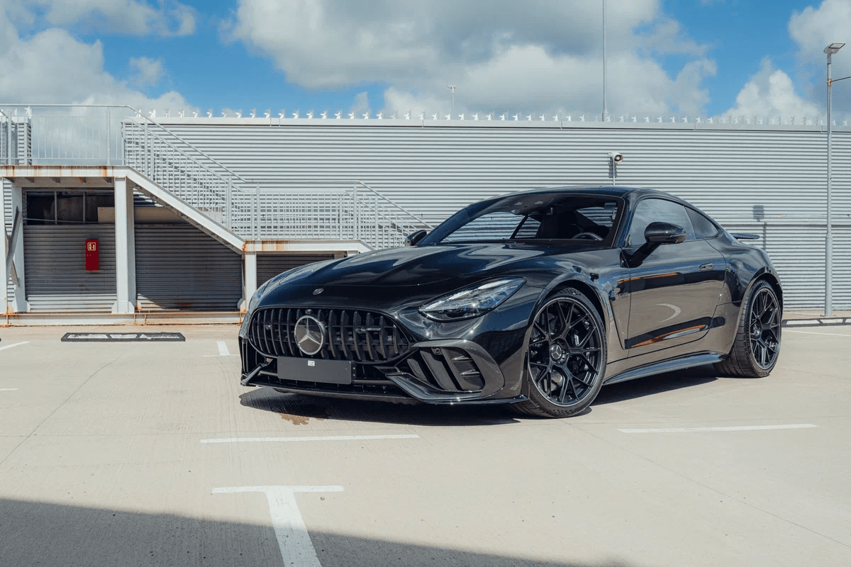 [신차사진] 메르세데스 벤츠 AMG GT 63 프로 썸네일