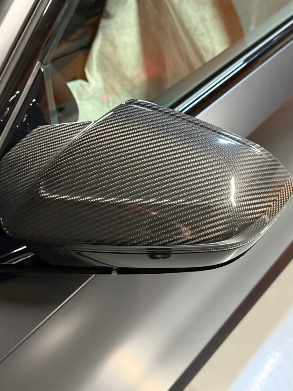  BMW M5 투어링 퍼스트에디션 국내 1호차 출고사진  썸네일