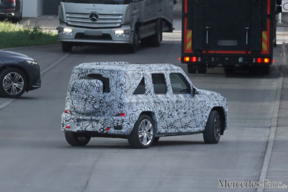 벤츠 지바겐 베이비 버전 나오네요 ㄷㄷ (스파이샷 포착)  썸네일