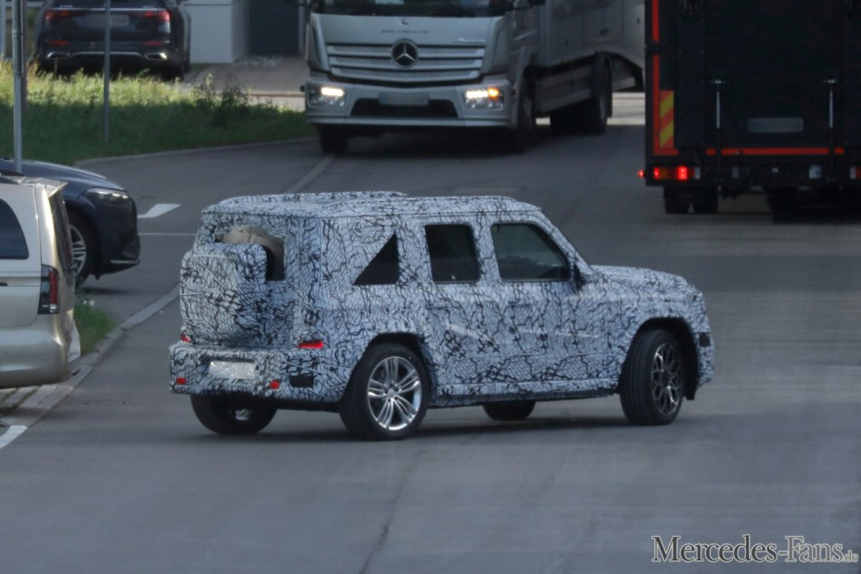 벤츠 지바겐 베이비 버전 나오네요 ㄷㄷ (스파이샷 포착)  썸네일