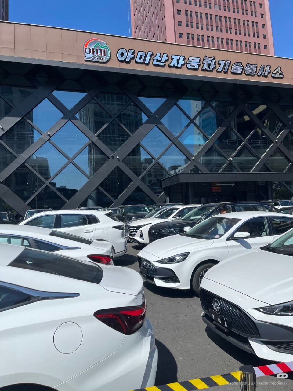 북한에도 수입차 전시장 있네요...? 썸네일