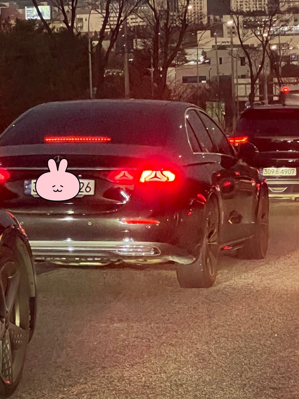 E클래스 볼때마다 제일 아쉬운 부분 게시글 썸네일