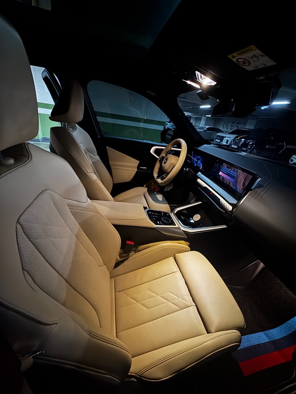 BMW X3 20 msp 2000km 리뷰 이미지4