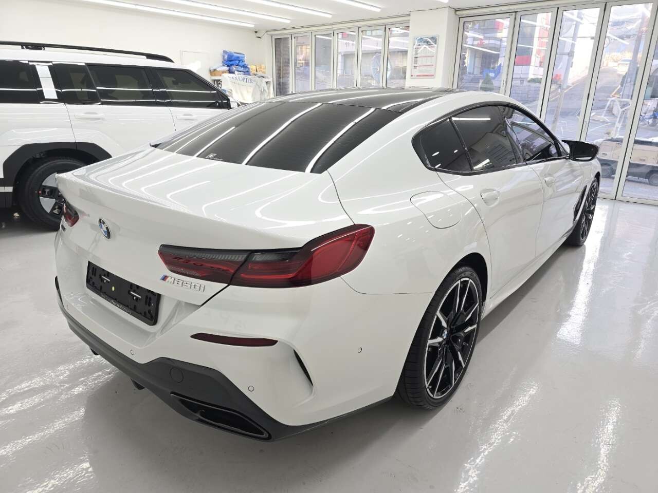 m850i 그란쿠페 이미지2