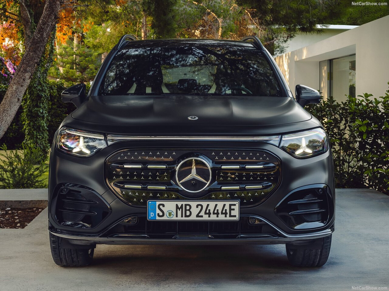 벤츠 디자이너들 줄빠따 한 번 쳐야할듯  게시글 썸네일