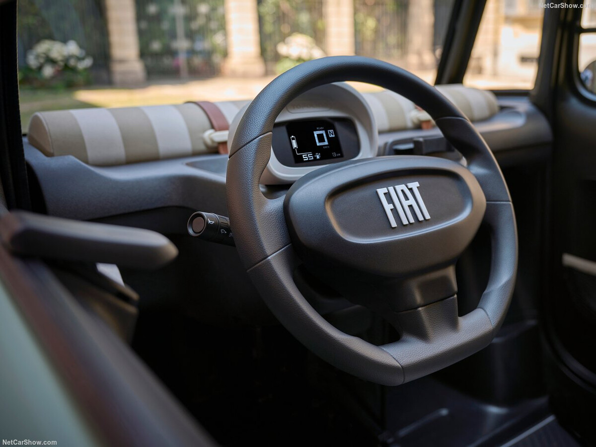 [신차사진] 2025 피아트 토폴리노 썸네일