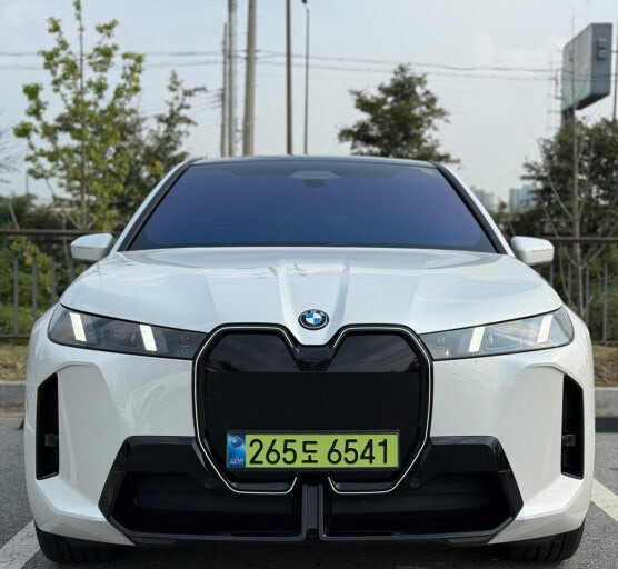 요즘 비엠 ix가 왤케 예뻐보일까요  썸네일