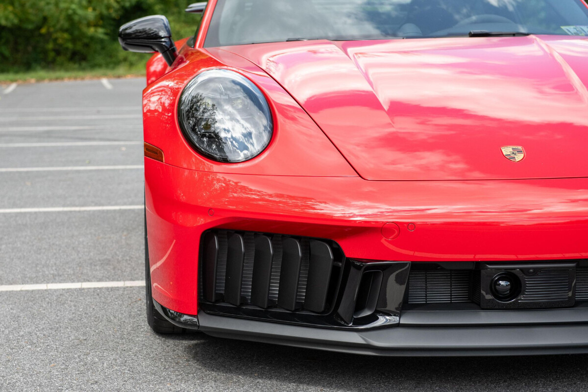 [신차사진] 2026 포르쉐 911 카레라 4 GTS 쿠페 썸네일