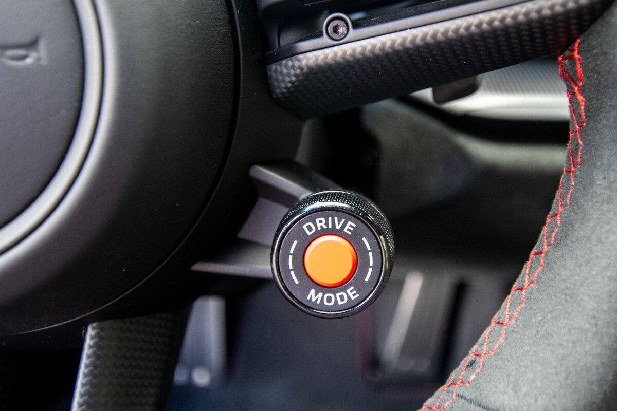 [신차사진] 2026 포르쉐 911 카레라 4 GTS 쿠페 썸네일