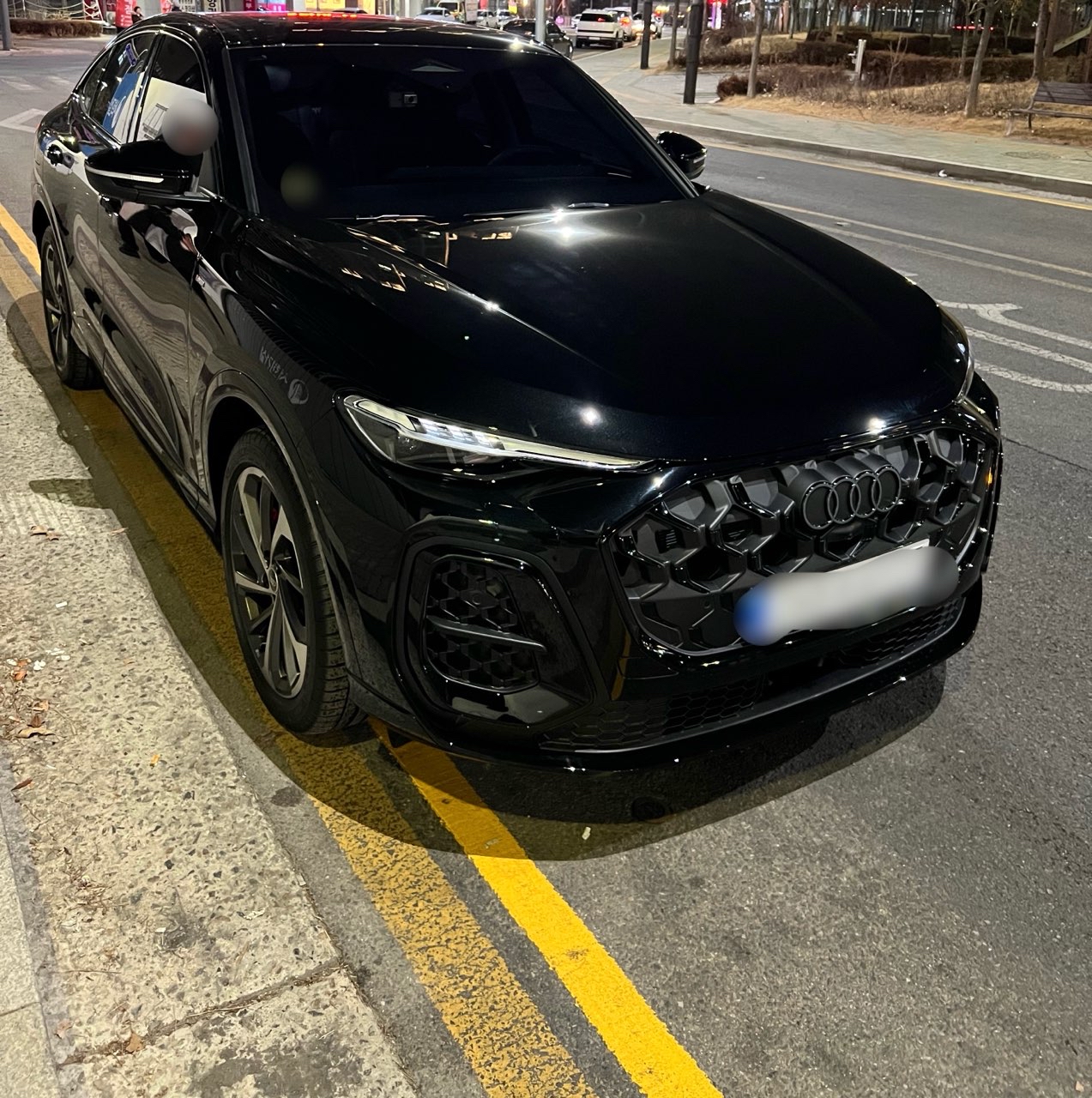 Q5 45tfsi S라인 스포트백 썸네일 이미지