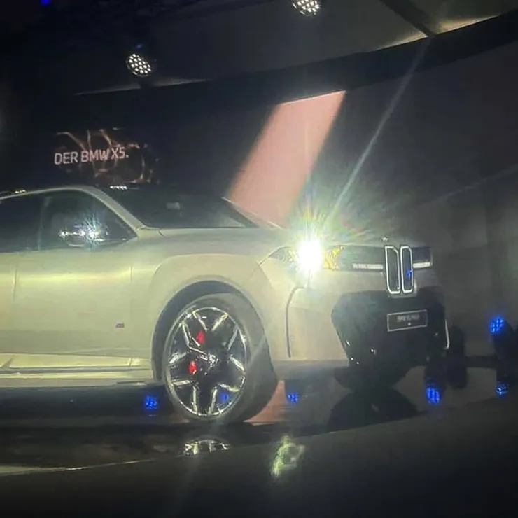 bmw x5 풀체인지, 7시리즈 페리 실물 유출 (위장막 없음)  게시글 썸네일