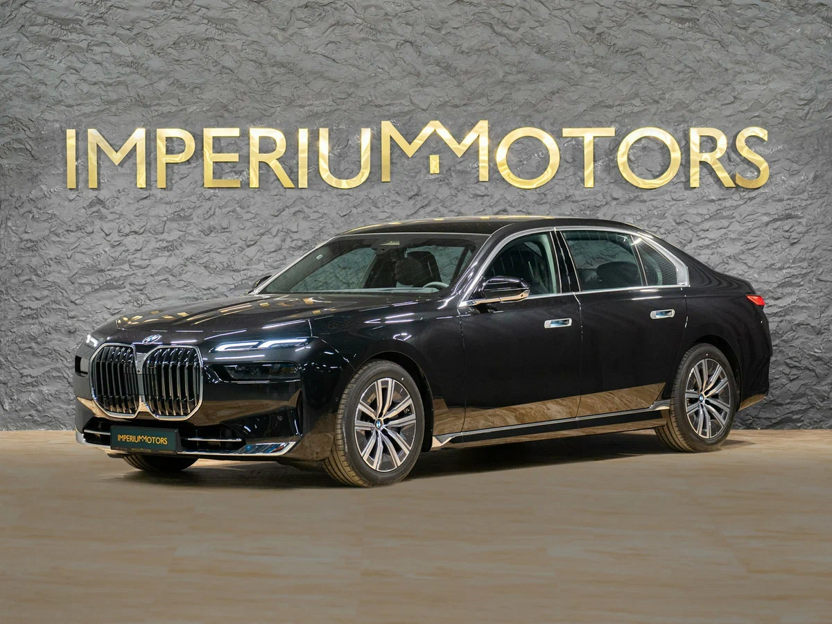 [특이한 차사진] BMW 7시리즈 깡통차 (740i) 게시글 썸네일