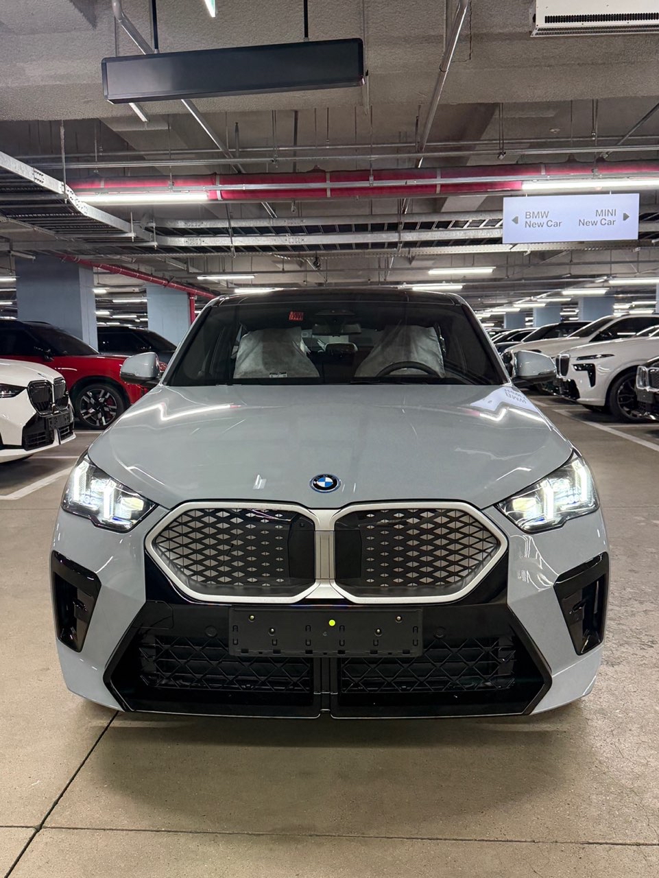 BMW iX2 eDrive 20 M 스포츠 P1 게시글 썸네일
