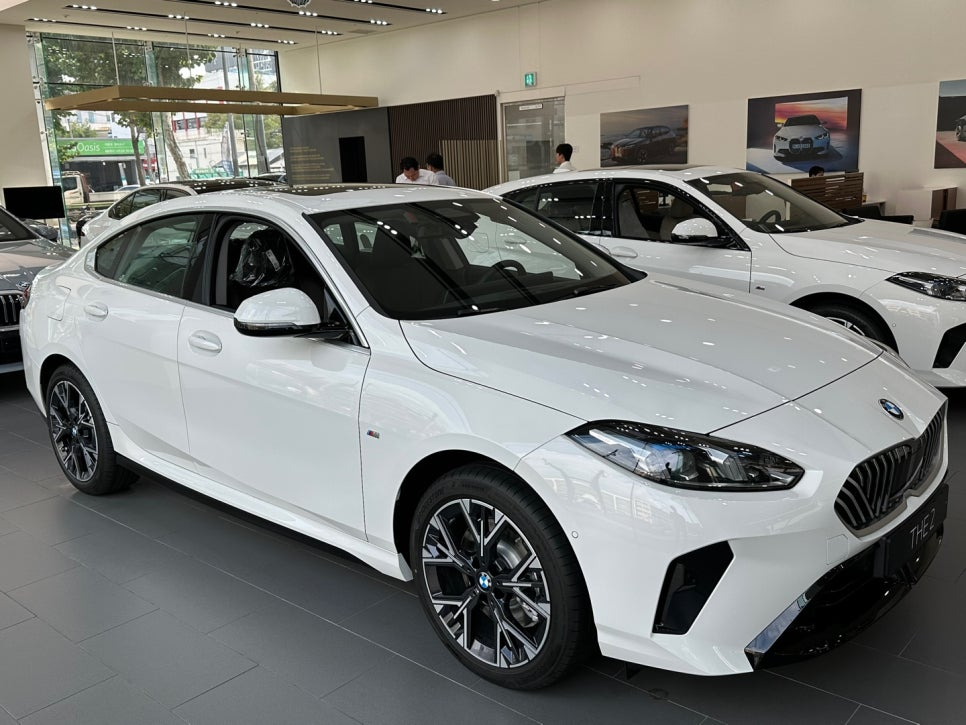 요즘 나오는 bmw 중 제일 못생긴차는 얘인듯 ㅋㅋ  게시글 썸네일