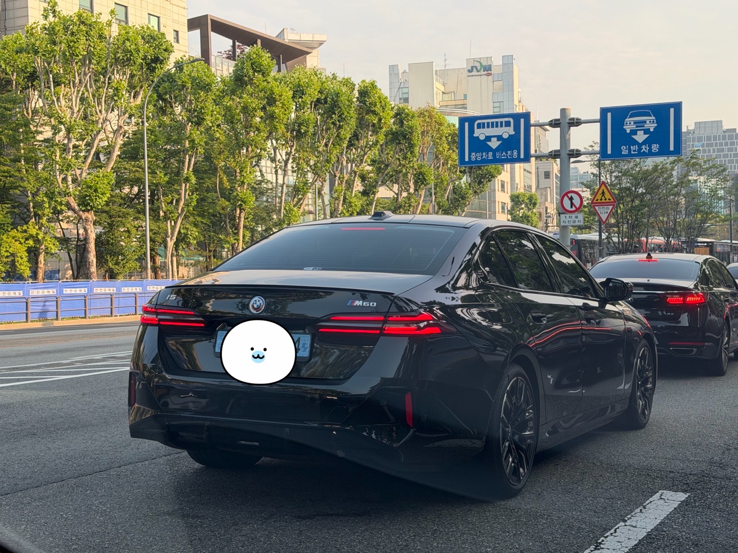 출근길 명차목격 게시글 썸네일