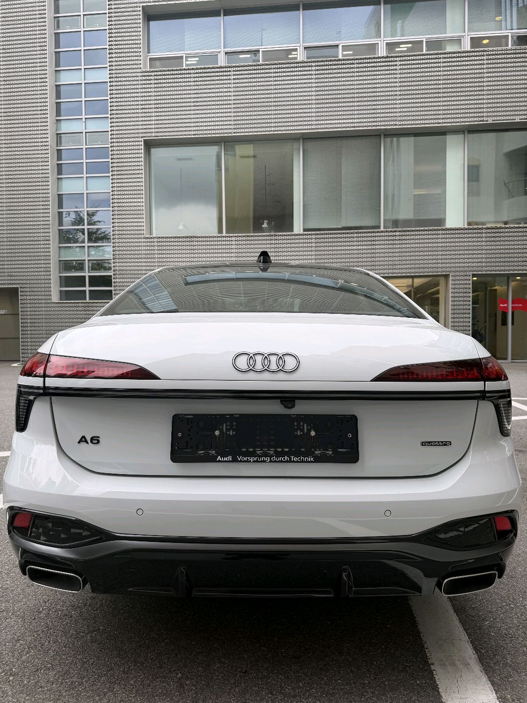 아우디 A6 2026년식 45 TFSI 콰트로 S-라인 썸네일 이미지