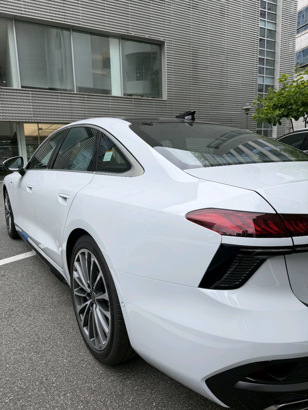 아우디 A6 2026년식 45 TFSI 콰트로 S-라인 썸네일 이미지