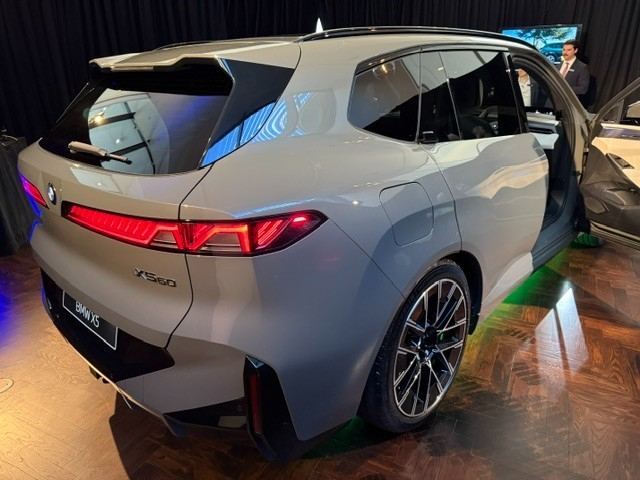 bmw x5 풀체인지 실내 디테일 사진 (비머포스트 펌) 게시글 썸네일