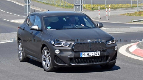 BMW X2 부분변경 위장 거의 없는 모습 포착 게시글 썸네일