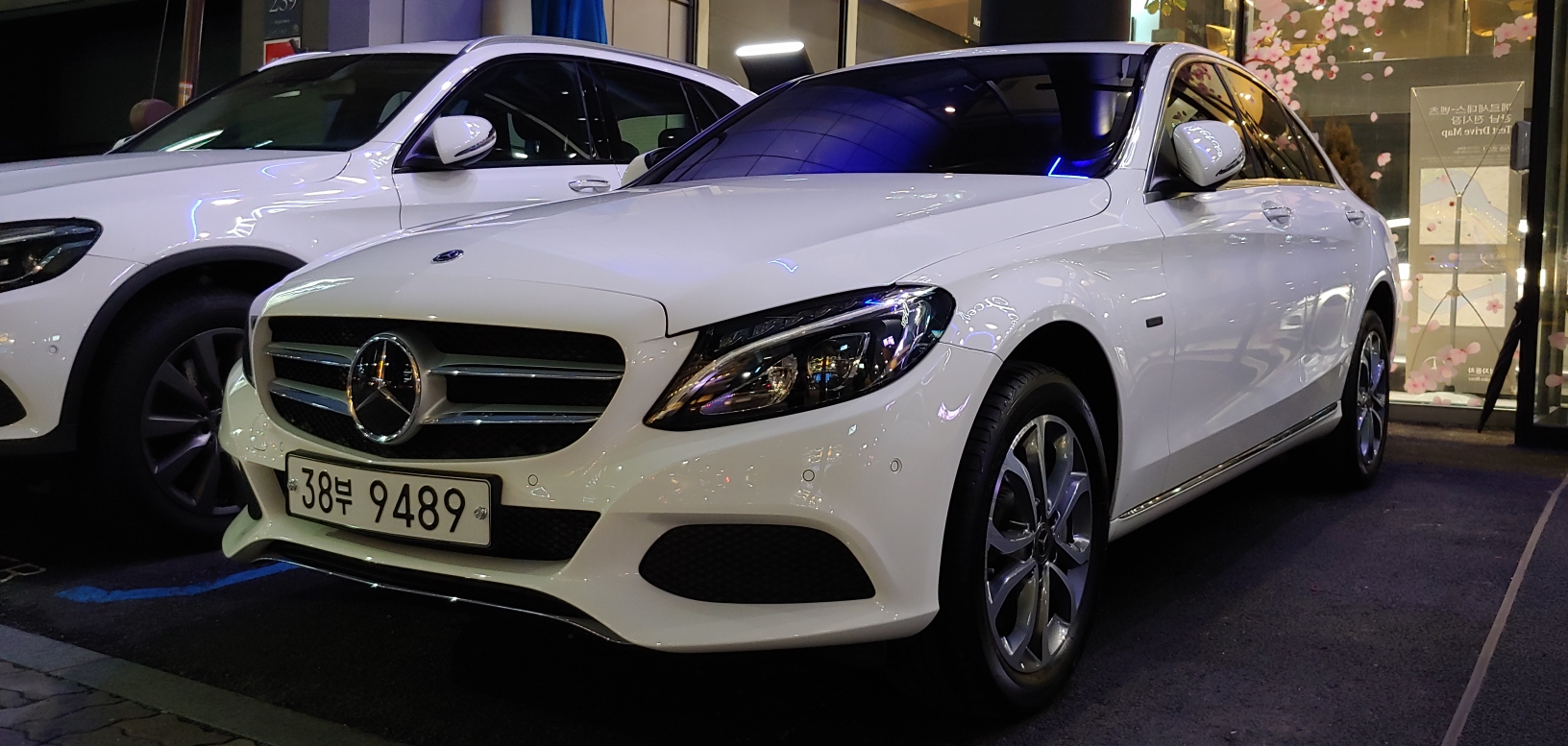 벤츠 C-클래스 C 200 게시글 썸네일