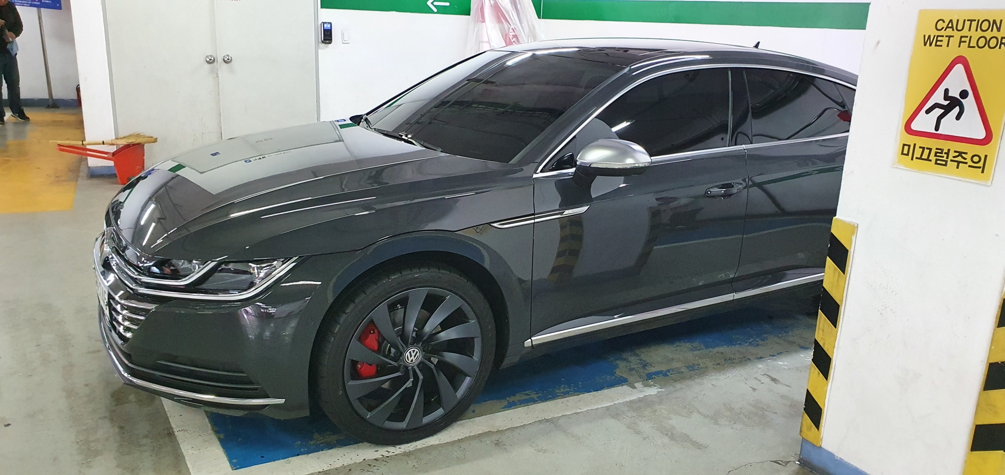 폭스바겐 아테온 2.0 TDI 엘레강스 프레스티지 썸네일 이미지