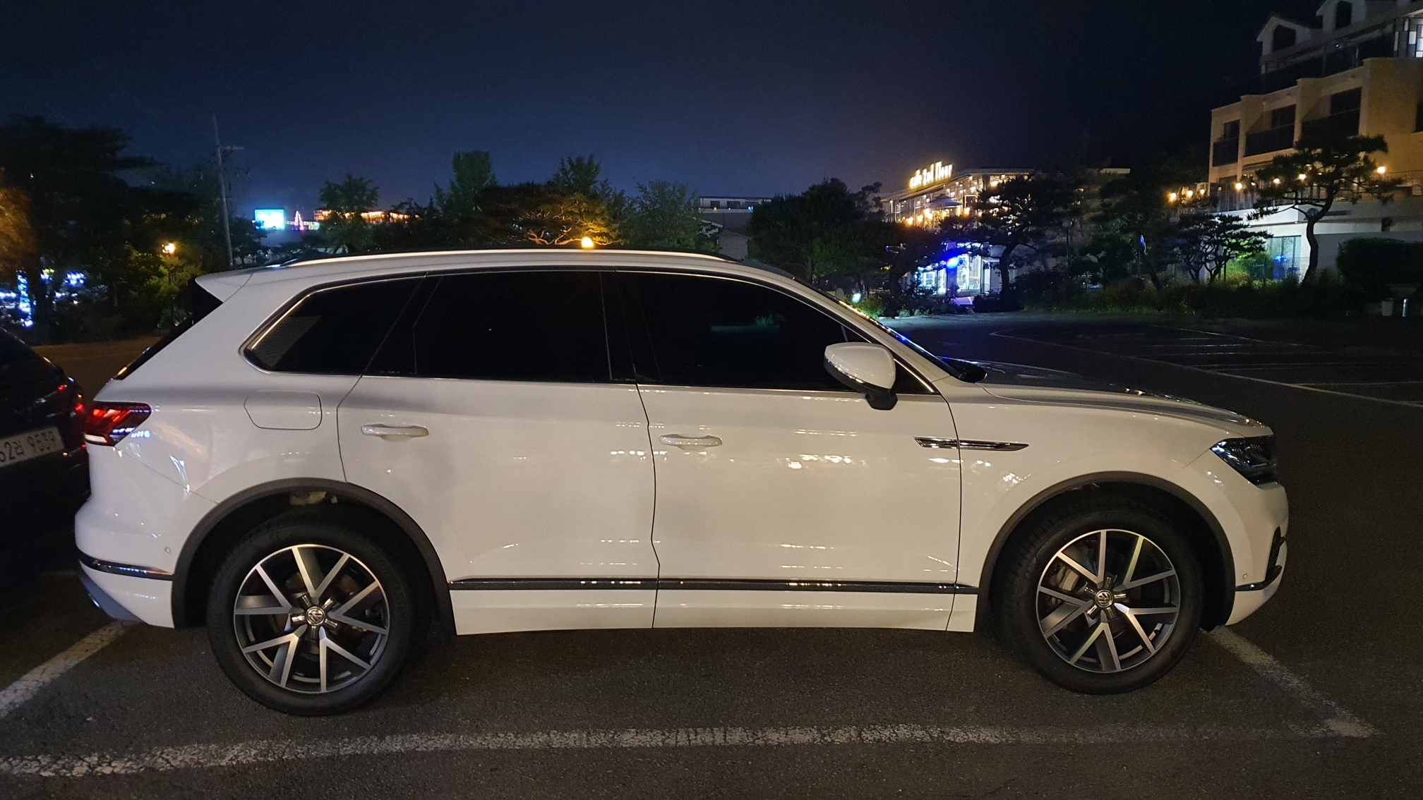 폭스바겐 투아렉 3.0 TDI 프레스티지 썸네일 이미지