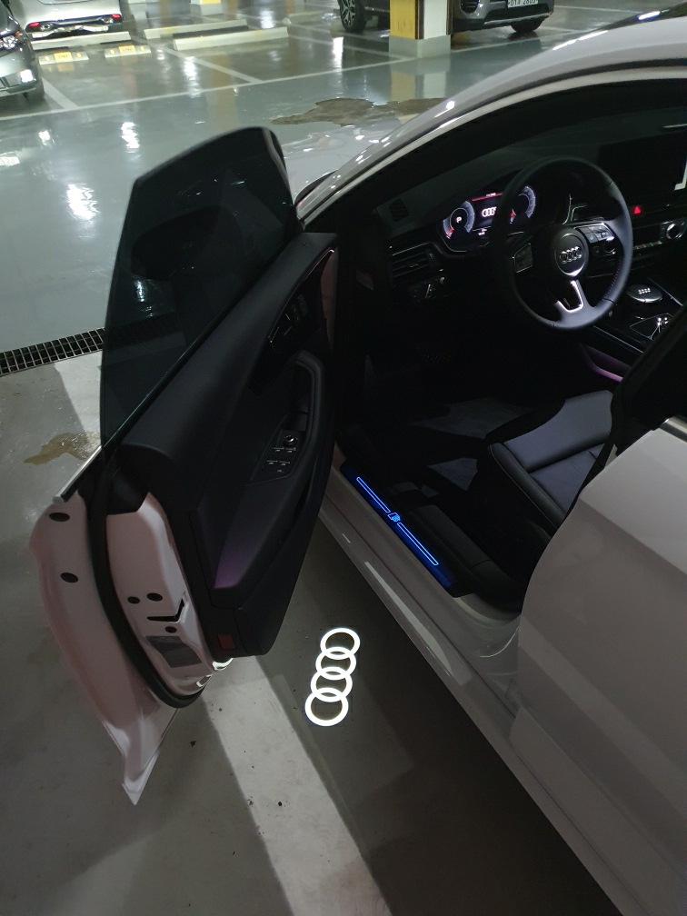 아우디 A5 40 TDI 콰트로 프리미엄 스포츠백 썸네일 이미지