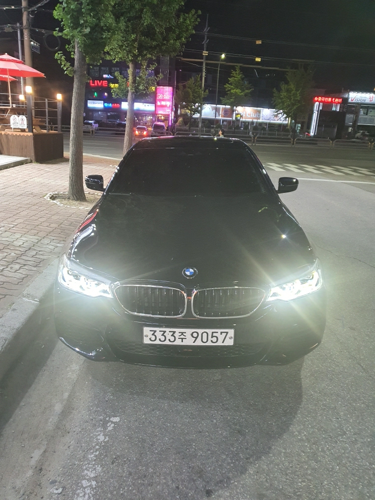 BMW 5시리즈 520i M 스포츠 게시글 썸네일
