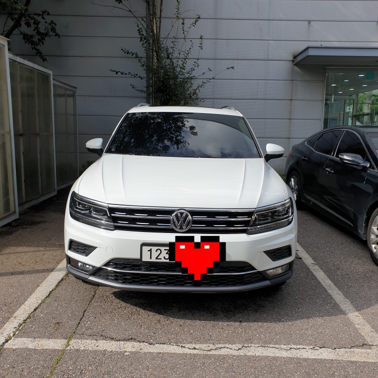 폭스바겐 티구안 2.0 TDI 프레스티지 썸네일 이미지