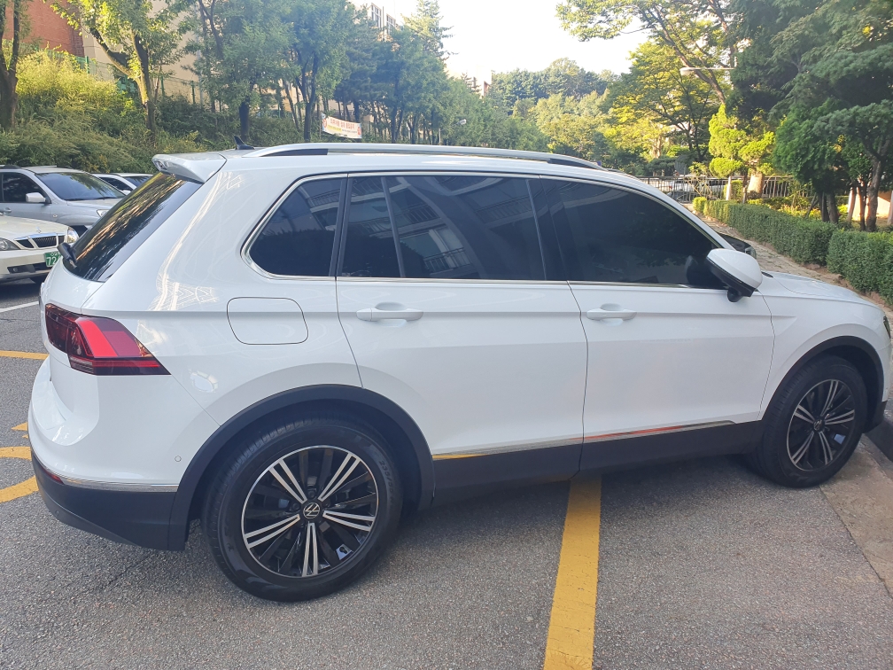 폭스바겐 티구안 2.0 TDI 프레스티지 썸네일 이미지