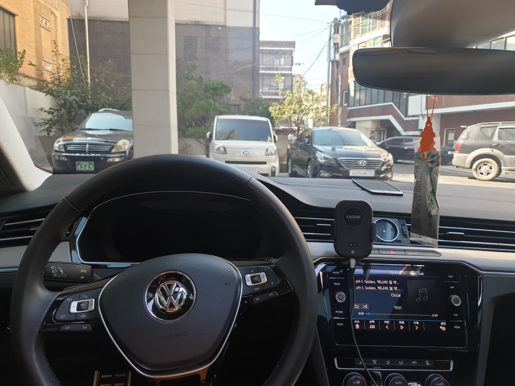 폭스바겐 아테온 2.0 TDI 엘레강스 프레스티지 썸네일 이미지