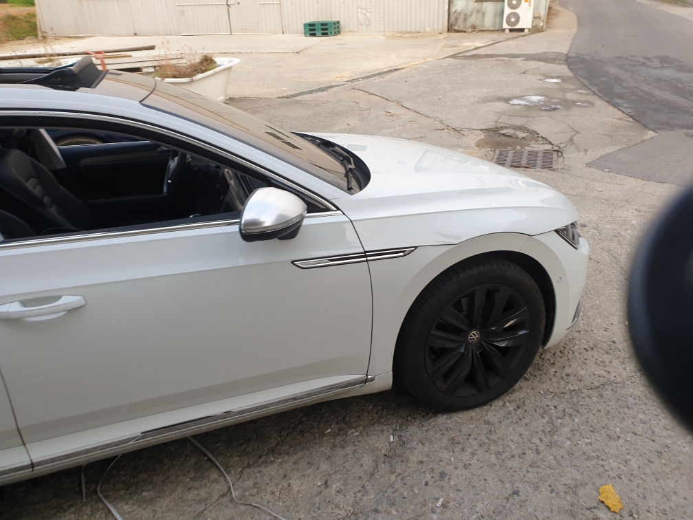 폭스바겐 아테온 2.0 TDI 엘레강스 프레스티지 썸네일 이미지