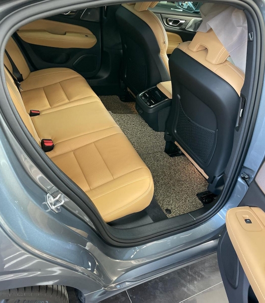 볼보 S60 B5 인스크립션 게시글 썸네일