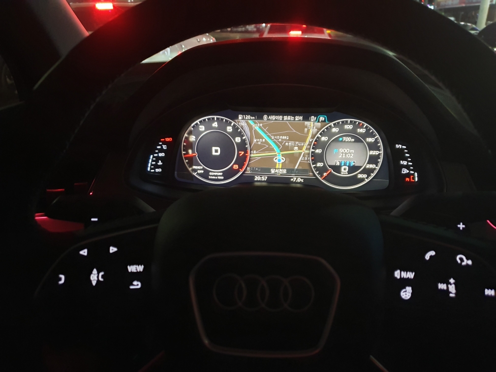 아우디 Q7 45 TFSI 콰트로 썸네일 이미지