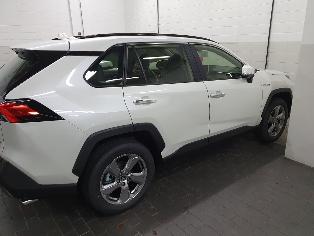 토요타 RAV4 하이브리드 AWD 썸네일 이미지
