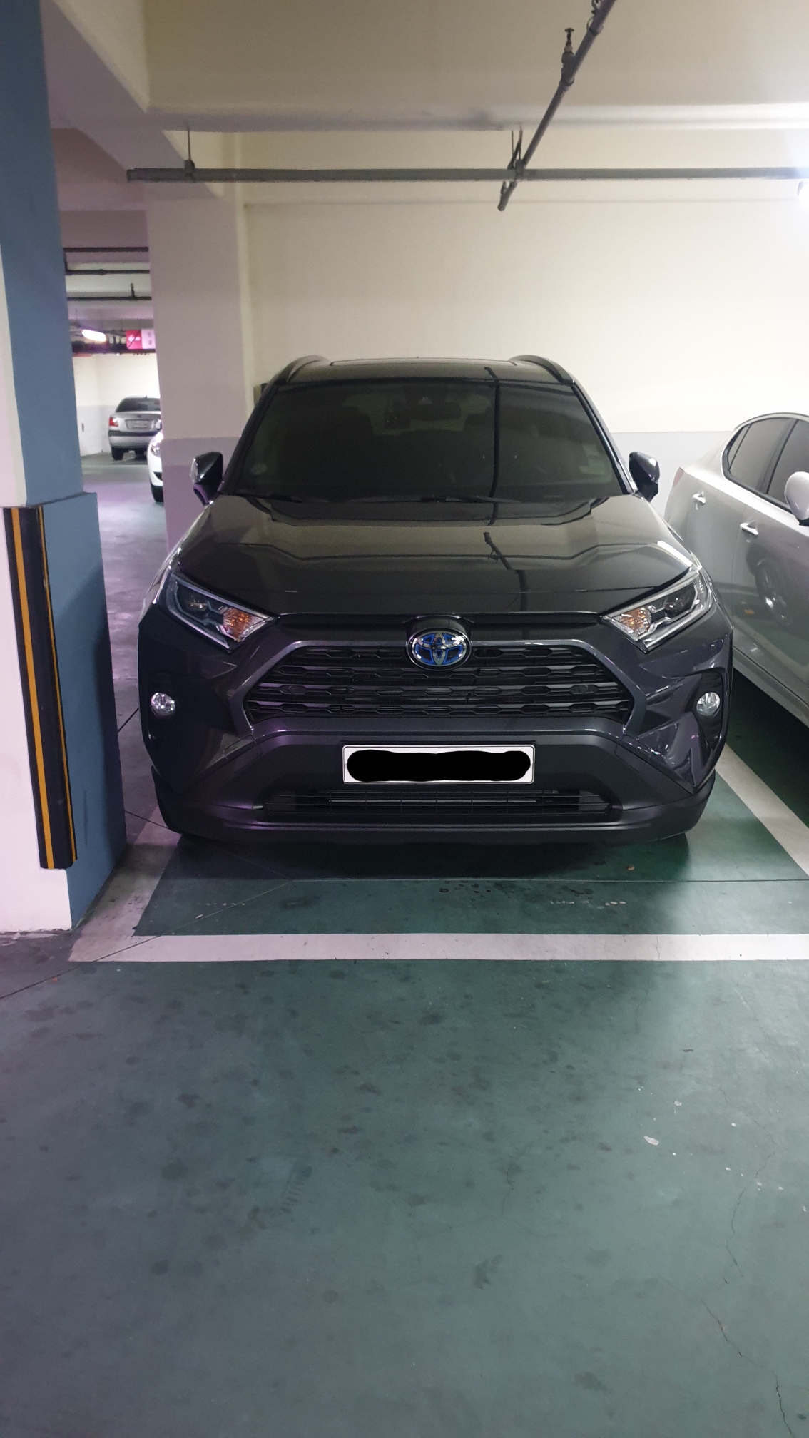토요타 RAV4 하이브리드 2WD 썸네일 이미지