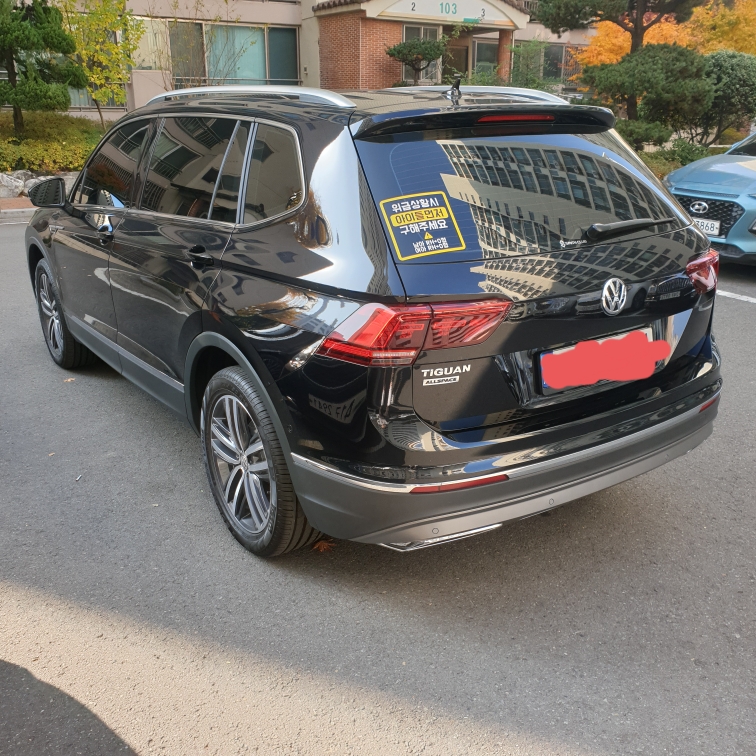 폭스바겐 티구안 2.0 TDI 프레스티지 올스페이스 썸네일 이미지