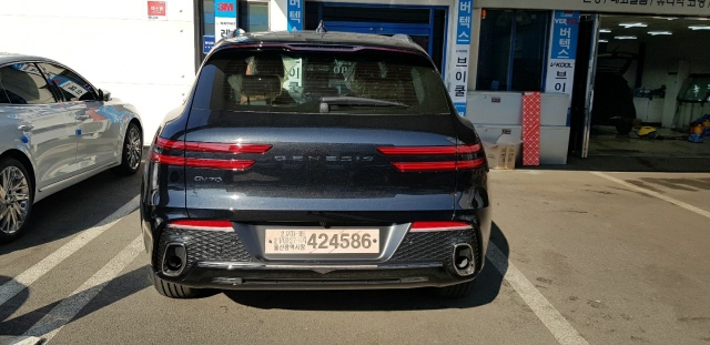 제네시스 GV70 가솔린 2.5 터보 2WD 파퓰러I 패키지 썸네일 이미지