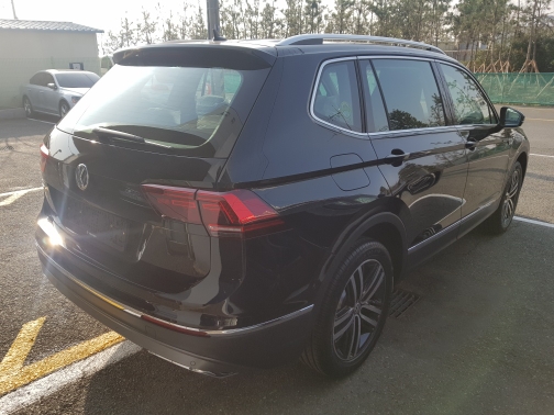 폭스바겐 티구안 2.0 TDI 프레스티지 올스페이스 썸네일 이미지